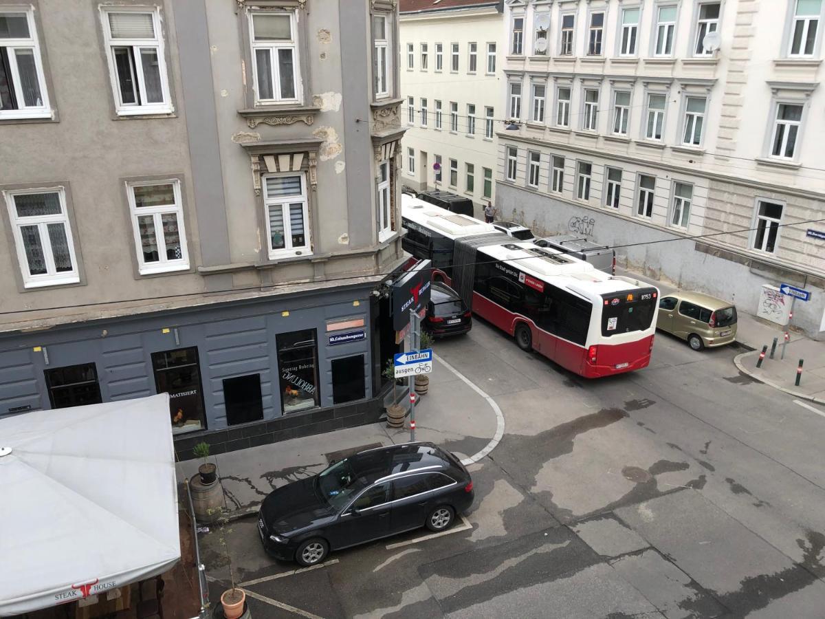 New, Bright Apartment Near The Metro! Vienna Esterno foto
