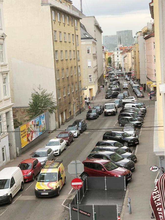 New, Bright Apartment Near The Metro! Vienna Esterno foto